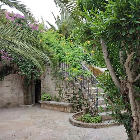 Rustika Villa