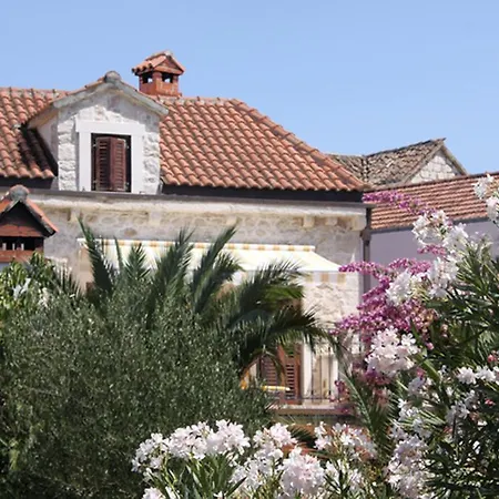 Villa Rustika *