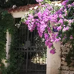 Villa Rustika Sutivan