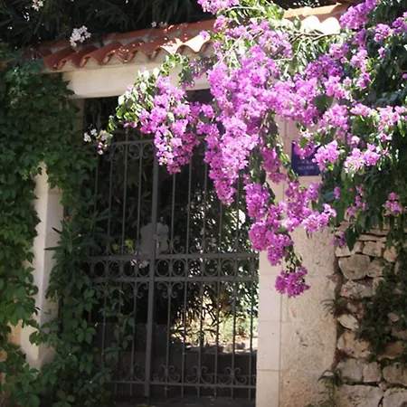 וילה Rustika סוטיבאן